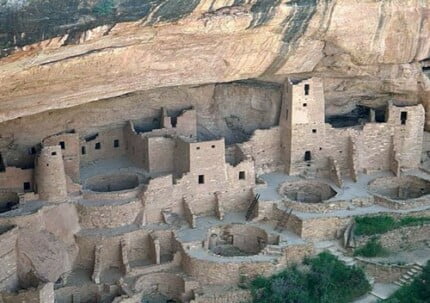 Buildings and Bridges Wall Decals 17